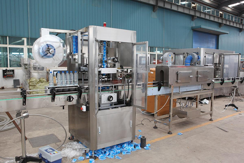 Full automatic shrink labeling machine